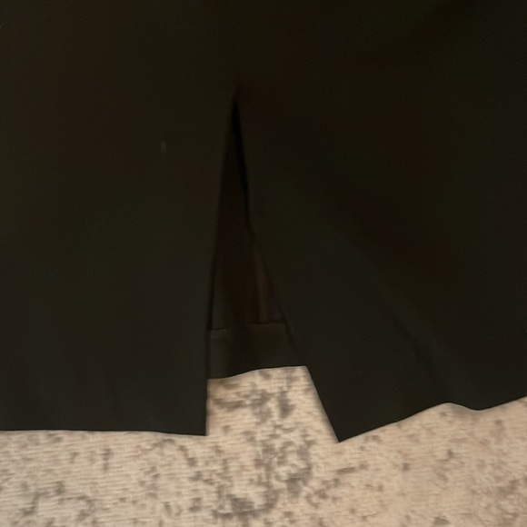 Gap size 10 stretch pencil skirt - Picture 4 of 4